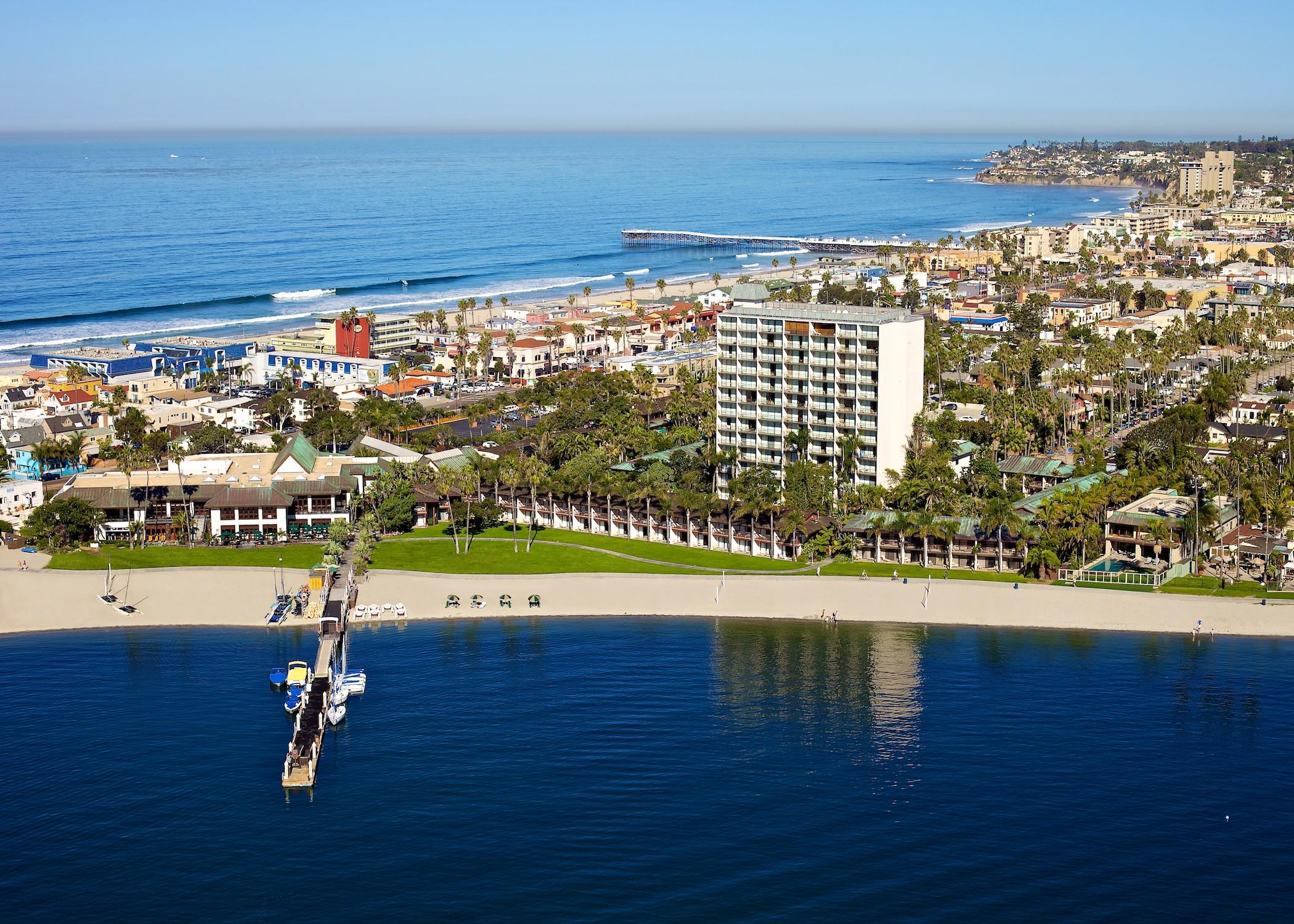 Catamaran Resort Hotel And Spa Сан Диего Екстериор снимка